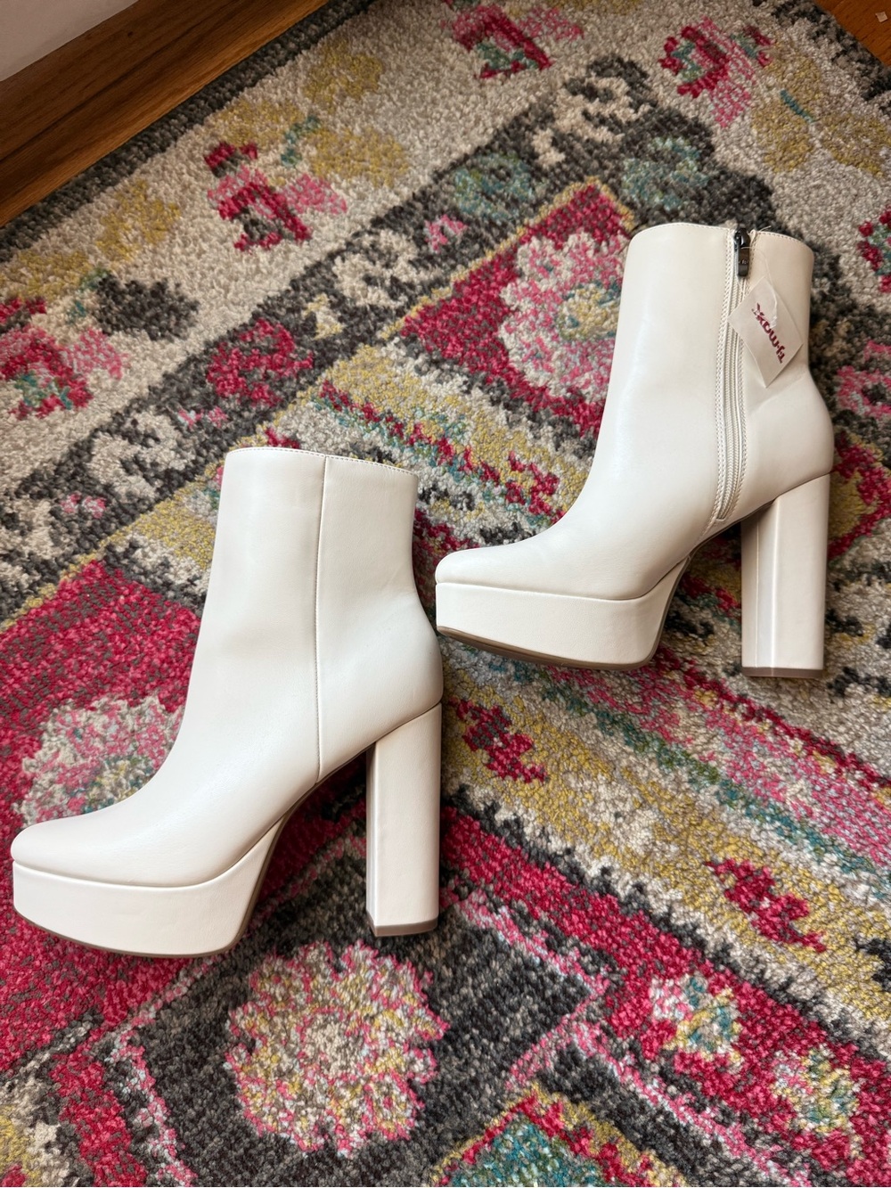 NWT Marc Fisher Rublia Platform Bootie 9.5 white